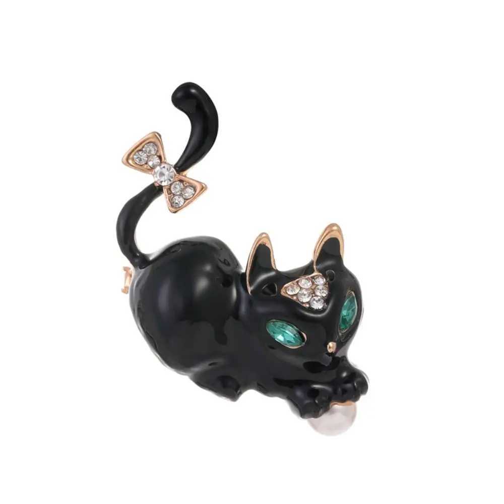Exquisite green eyed cat kitten badge pearl brooch cat enamel brooch retro cute rhinestone brooch W240815