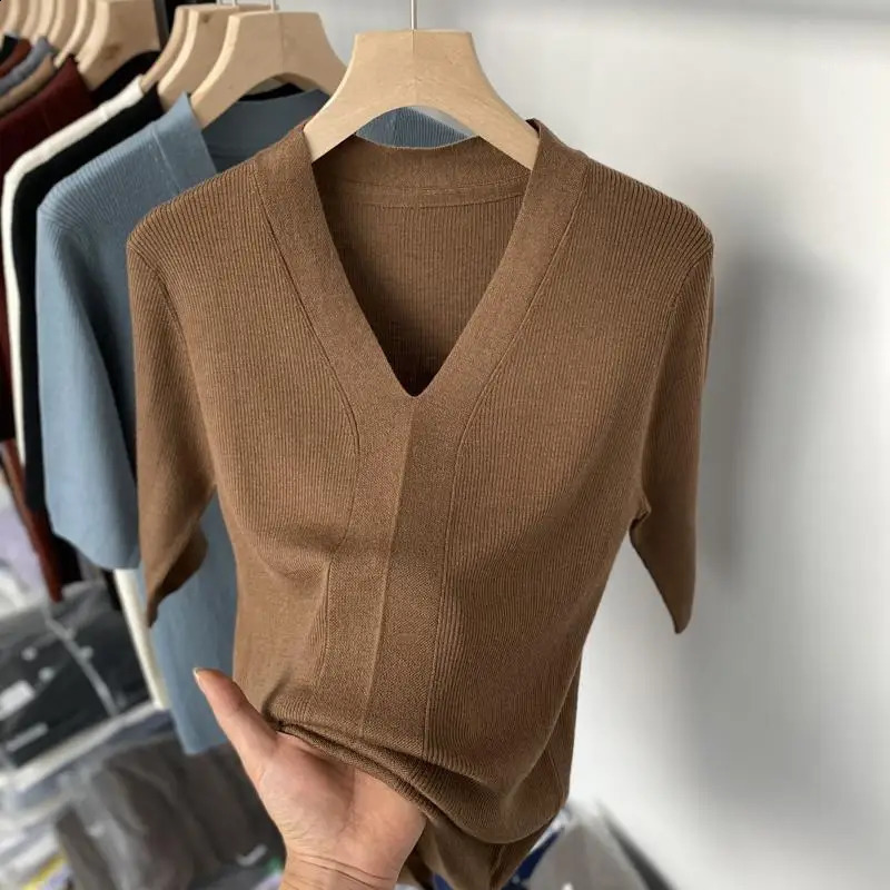 Vneck ultrathin ice silk Tshirt summer solid color matching simple casual top fashionable and elegant womens clothing 240814