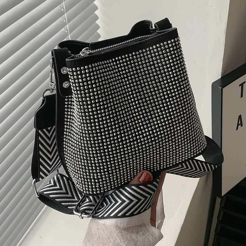 Trendy Vintage Y2k Aesthetic Ladies Crossbody Bags Korean All Match Fashion Grunge Shoulder Casual Diamond Womens Handbags 240815