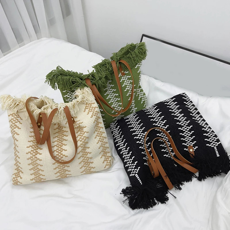 Fashion Tassel Tote Bag Woven Canvas Embroidered Handbag Womens Large Capacity Shoulder 240814