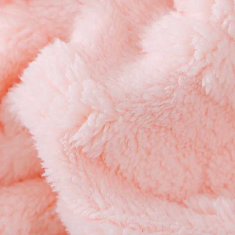 Autumn Winter Baby Girl Plush Blanket Pink Soft and Warm Fashion Simplicity Comforting Blanket At Home Or Out Door Y240815
