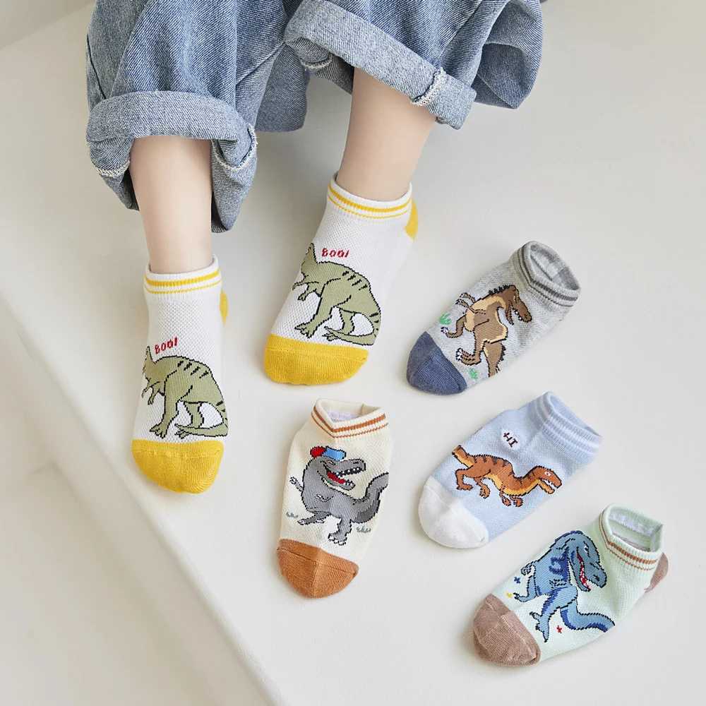 5 pairs/batch of boys dinosaur socks 2024 new summer comfortable breathable casual soft childrens socks student sports socks 1-12 years W240814
