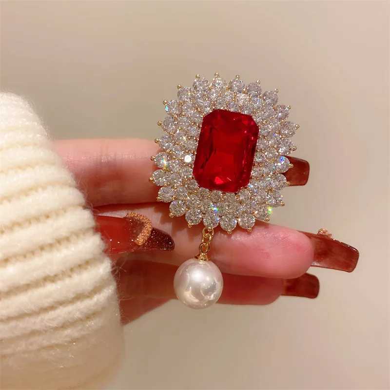 Ruby brooch womens luxury jewelry big gemstone lapel pin set dress accessories pearl pendant brooch anniversary gift W240815