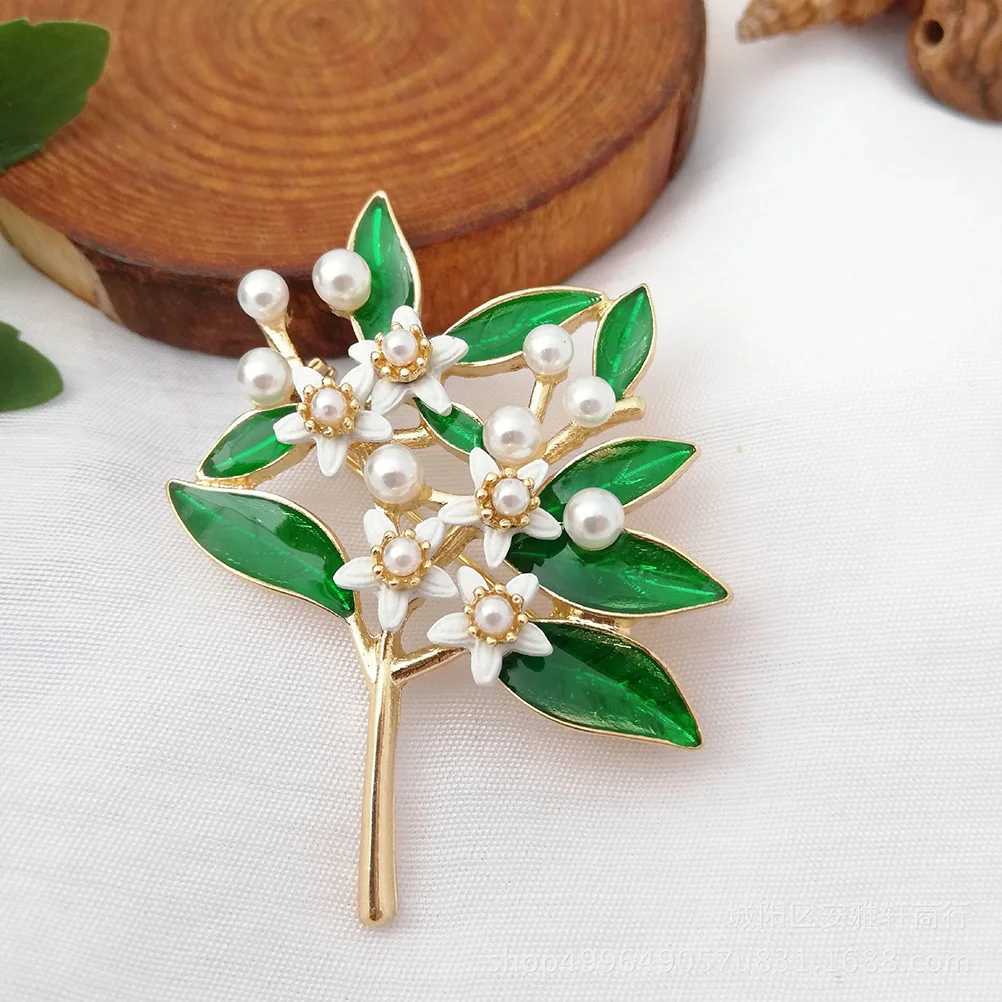 1 piece of alloy brooch imitating pearl inlay exquisite lapel pin brooch W240815