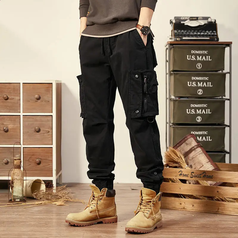 Spring Autumn Mens Cargo Pants Multi Pocket Khaki Trousers Casual Military Cotton Pants Men Plus Size Pantalon Cargo Homme 240812