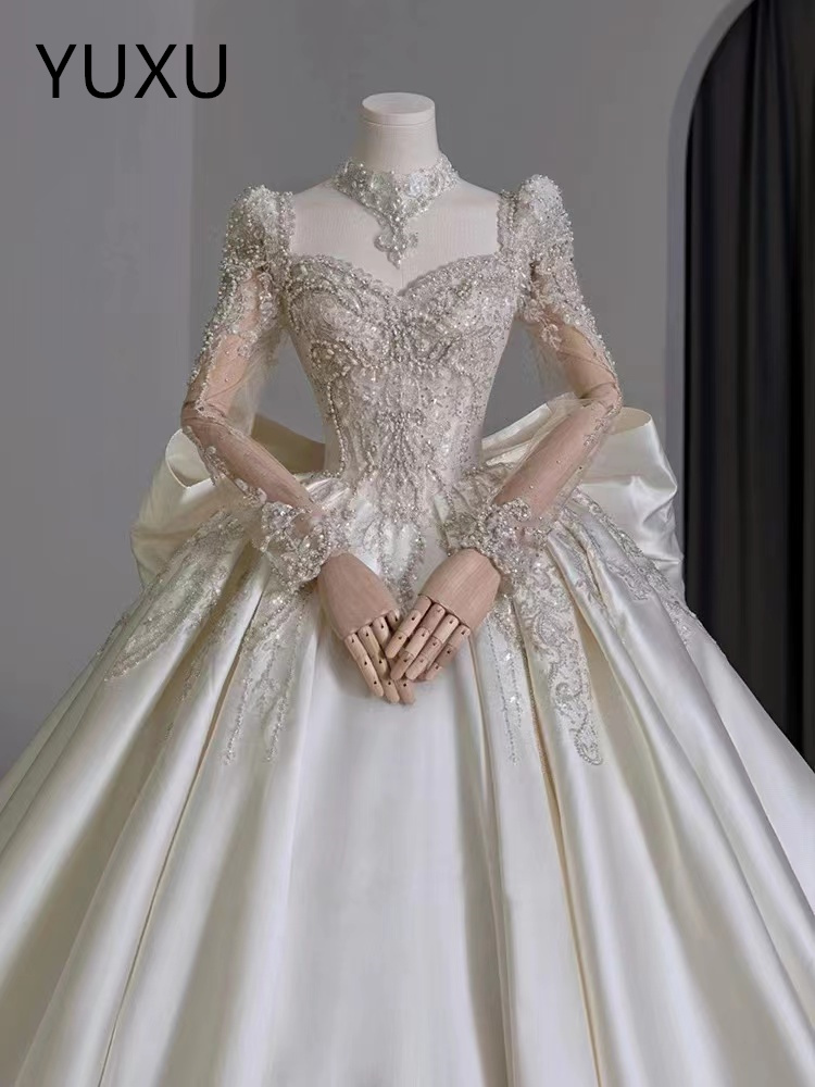 White Lace Princess satin Wedding Ball Gowns long sleeves pearls beaded Chapel Train crystals Plus Size Dubai Luxurious Bridal Party Dresses bling Ves