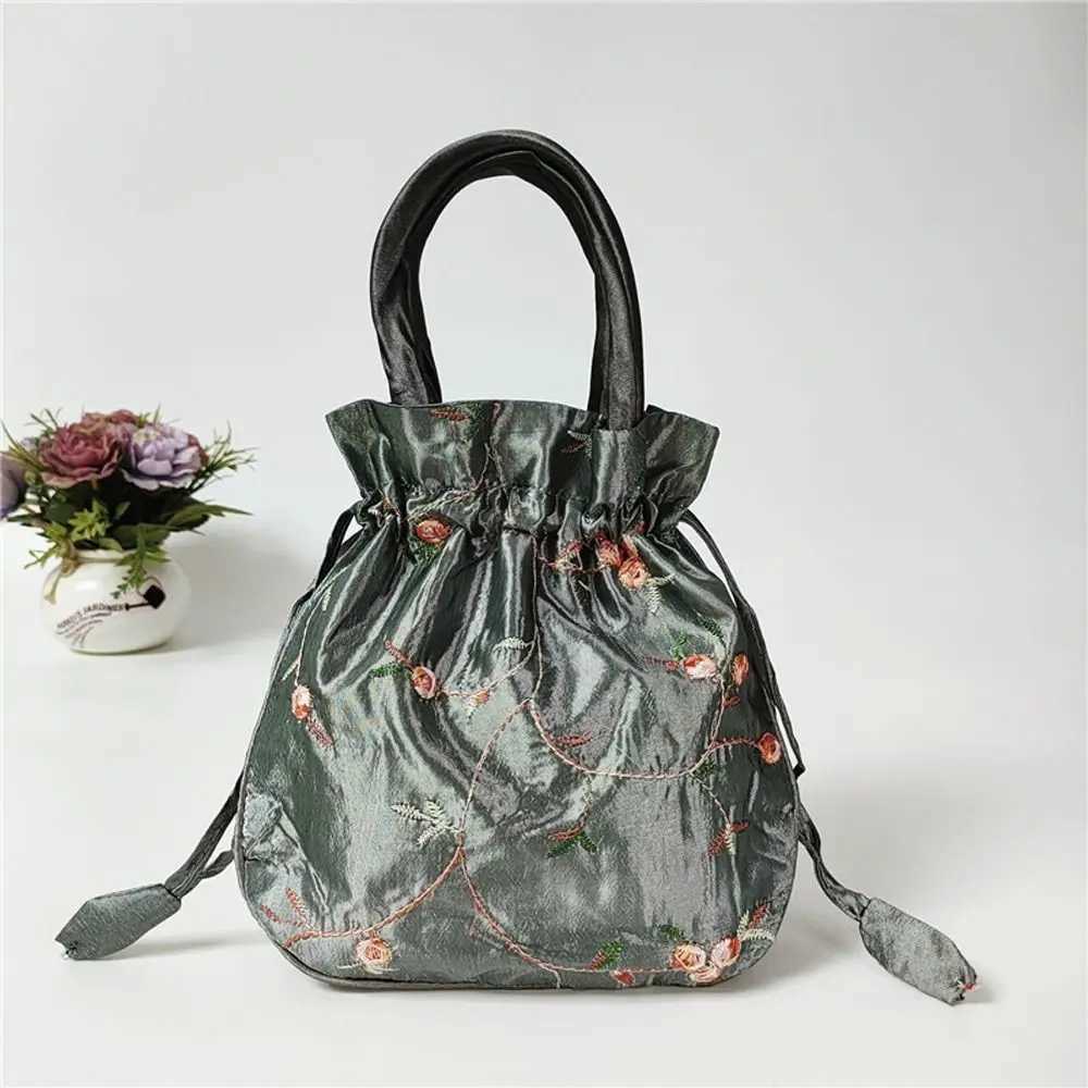 New retro embroidered silk drawstring handbag storage bag Hanfu womens wallet jewelry packaging bag card holder W240813