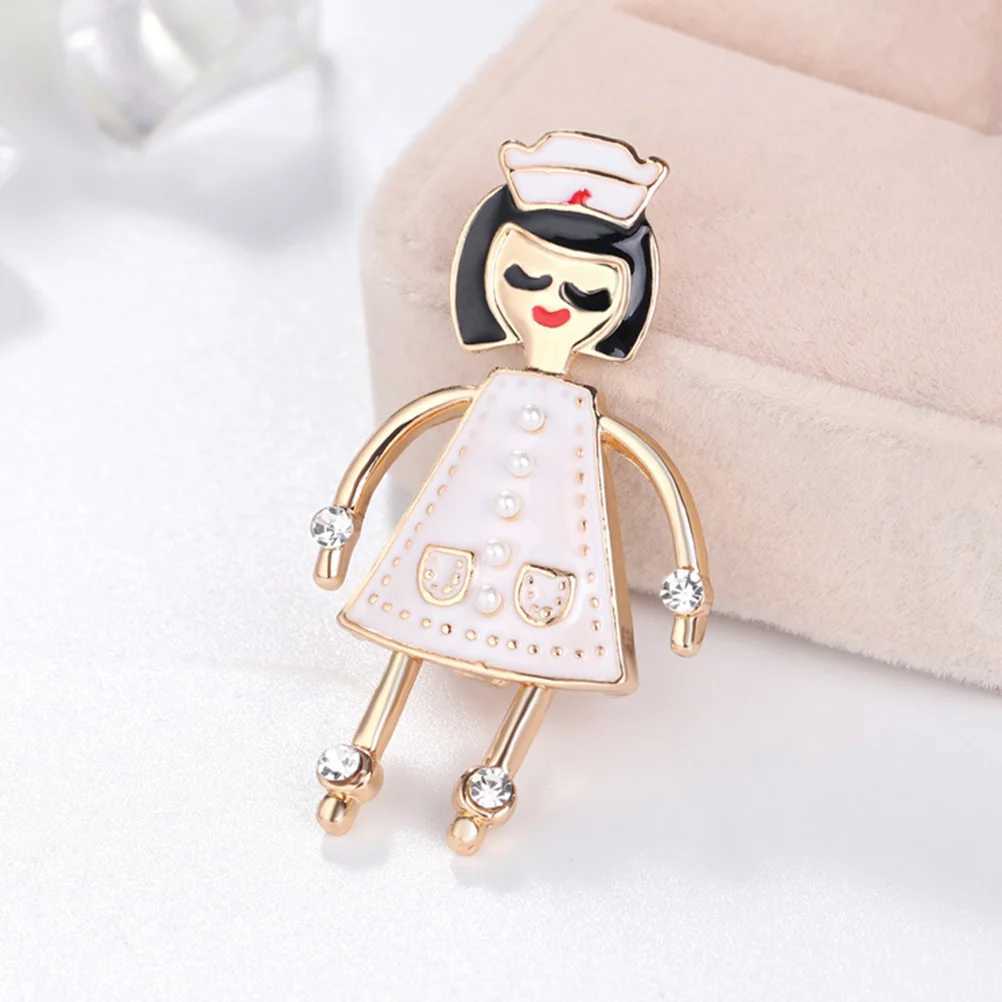 Exquisite chest decoration fashionable gift womens chest creative chest European and American cartoon W240815
