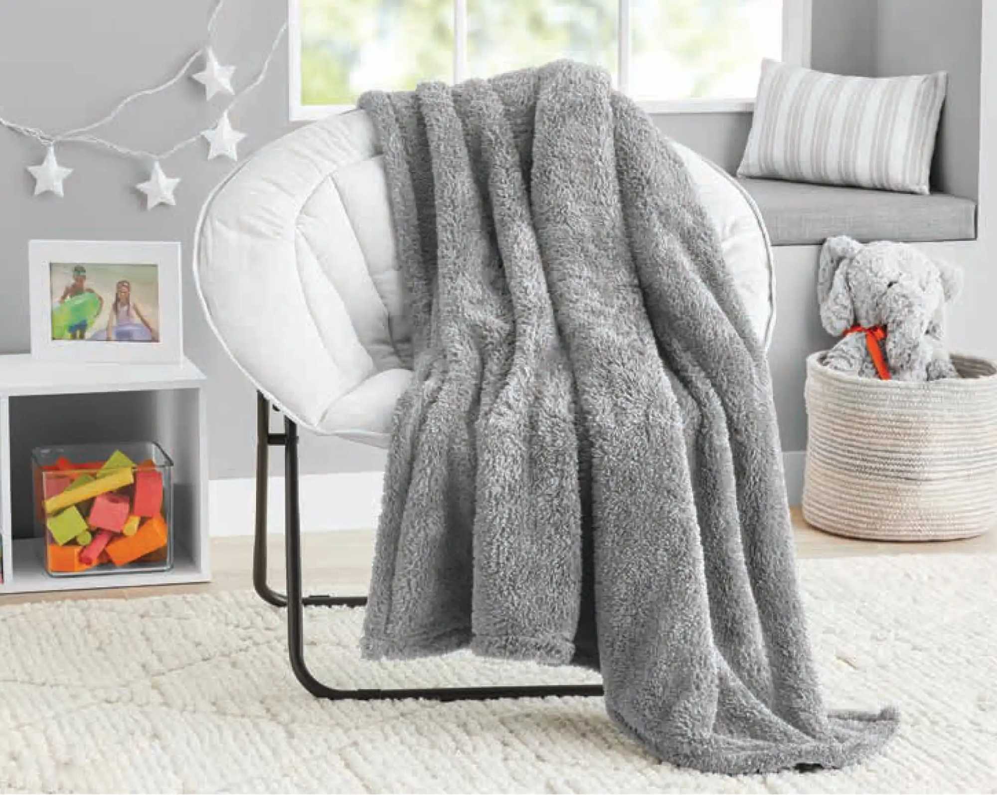 Soft Gray Oversized Fuzzy Throw Blanket for Kids 72 x 50 inches Made of 75% polyester and 25% recycled polyester it feels soft Y240815
