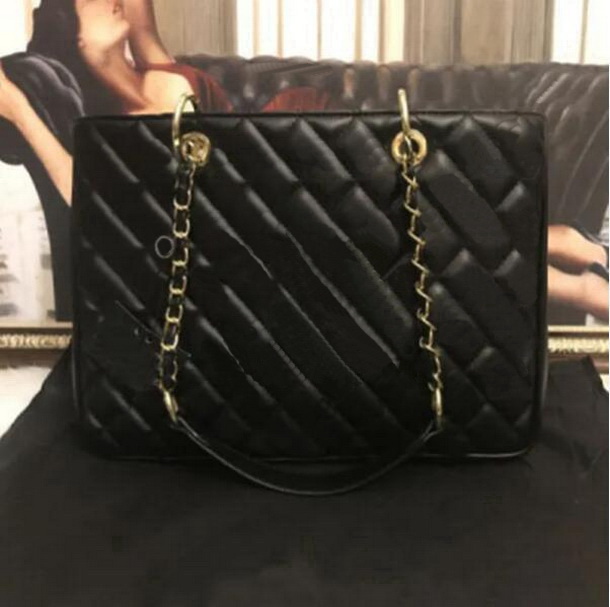 Hig quality 2024 new luxury designer bag women shoulder bags leather canvas bag famous Drawstring handbags Cross Body purse black Silver chain Be