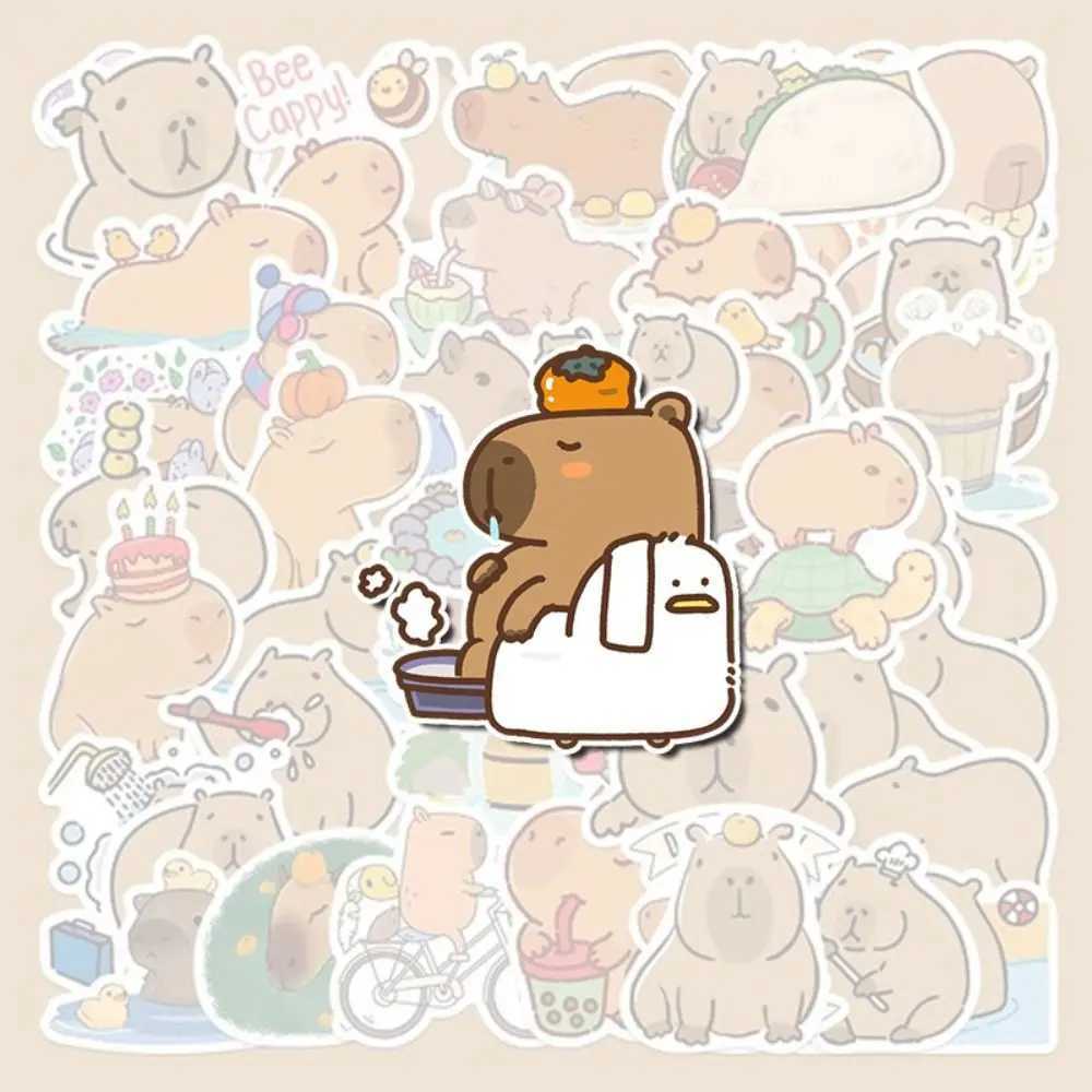 Exquisite Breastpin Acrylic Capybara Pin Cute Collar Animal Badge Kawaii Creative Capibara Pin Backpack Decoration W240815