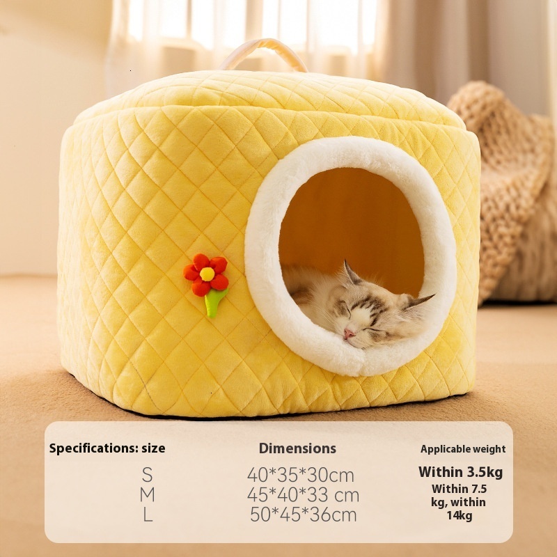Comfortable Small Dog Kennel with Insulated Bed - Perfect for Cold Weather Use