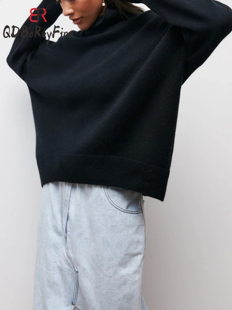 Winter Women Turtleneck Sweater Oversize Long Sleeve Top Autumn Casual Loose Jumper White Thick Warm Knitted Pullovers for Women 240815