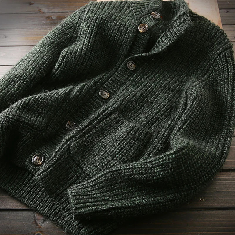 Men Thick Vintage Knit Cardigan Sweater Korean Casual Fashion Warm Single Breasted Sweater Autumn Winter Male Slim Sweater Coat 240814