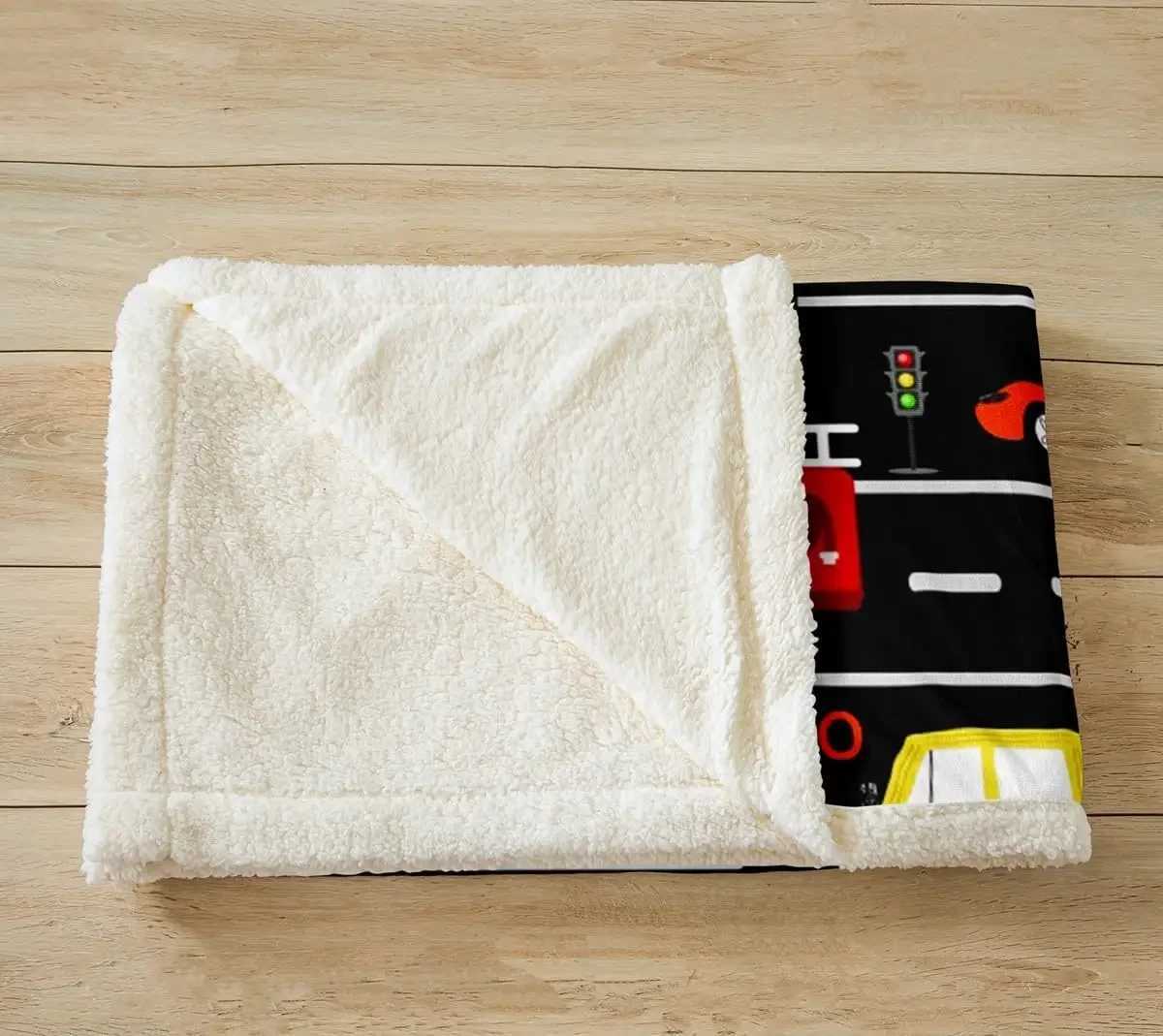Traffic Light Sherpa Blanket Cartoon Car Fleece Throw Blanket Red Fire Truck Plush Blanket for Kids Cartoon Traffic Y240815