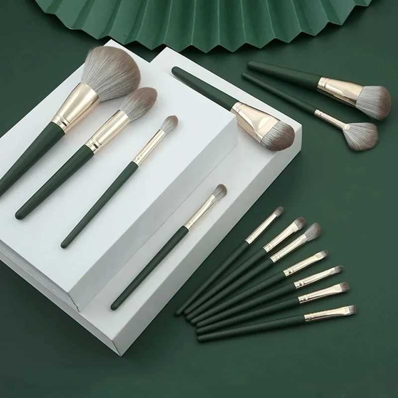 Professional 14Pcs makeup brush set foundation make-up powder blusher mixed with eye shadow lipstick beauty soft bristle makeup brush W240814