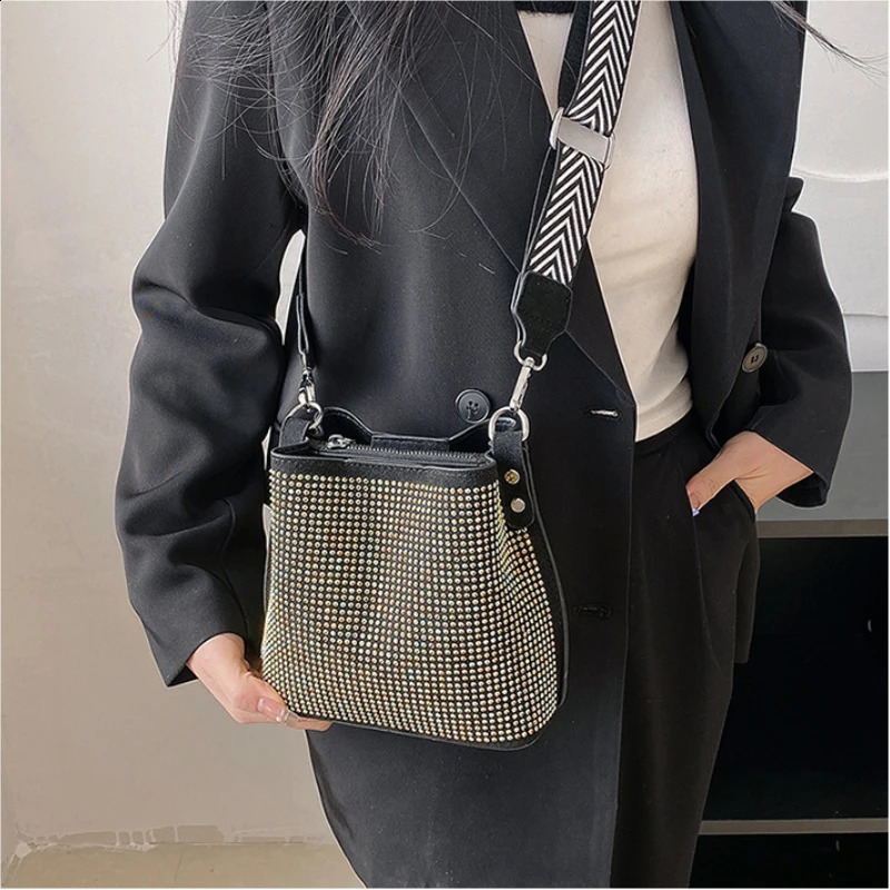 Trendy Vintage Y2k Aesthetic Ladies Crossbody Bags Korean All Match Fashion Grunge Shoulder Casual Diamond Womens Handbags 240815