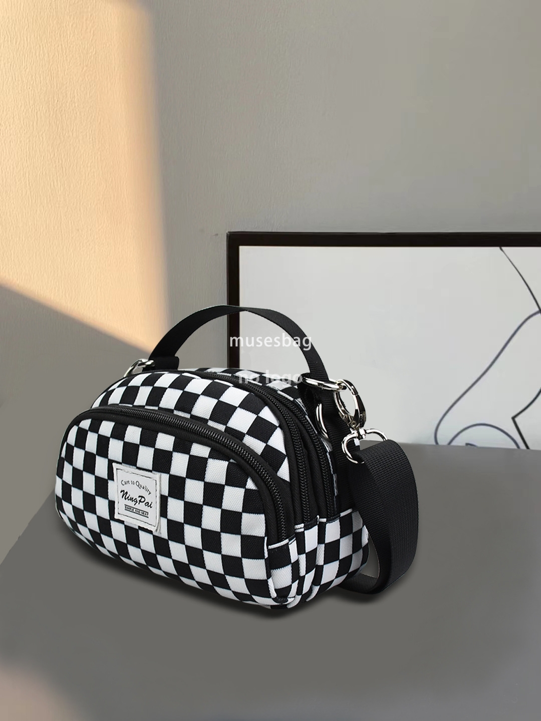 Casual simple hand bill of lading shoulder bag with Korean version of black and white checkerboard crossbody bag ins trend student small bag