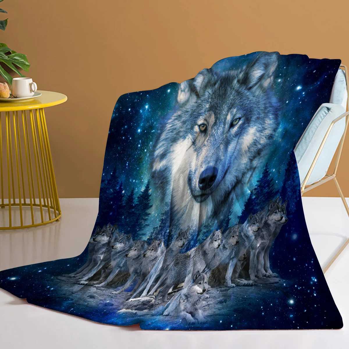 Winter Wolf Snow Mountain Blanket Blue Wolf Printed Soft Flannel Blanket Warm Cozy Blanket for Teens Adults kids Y240815