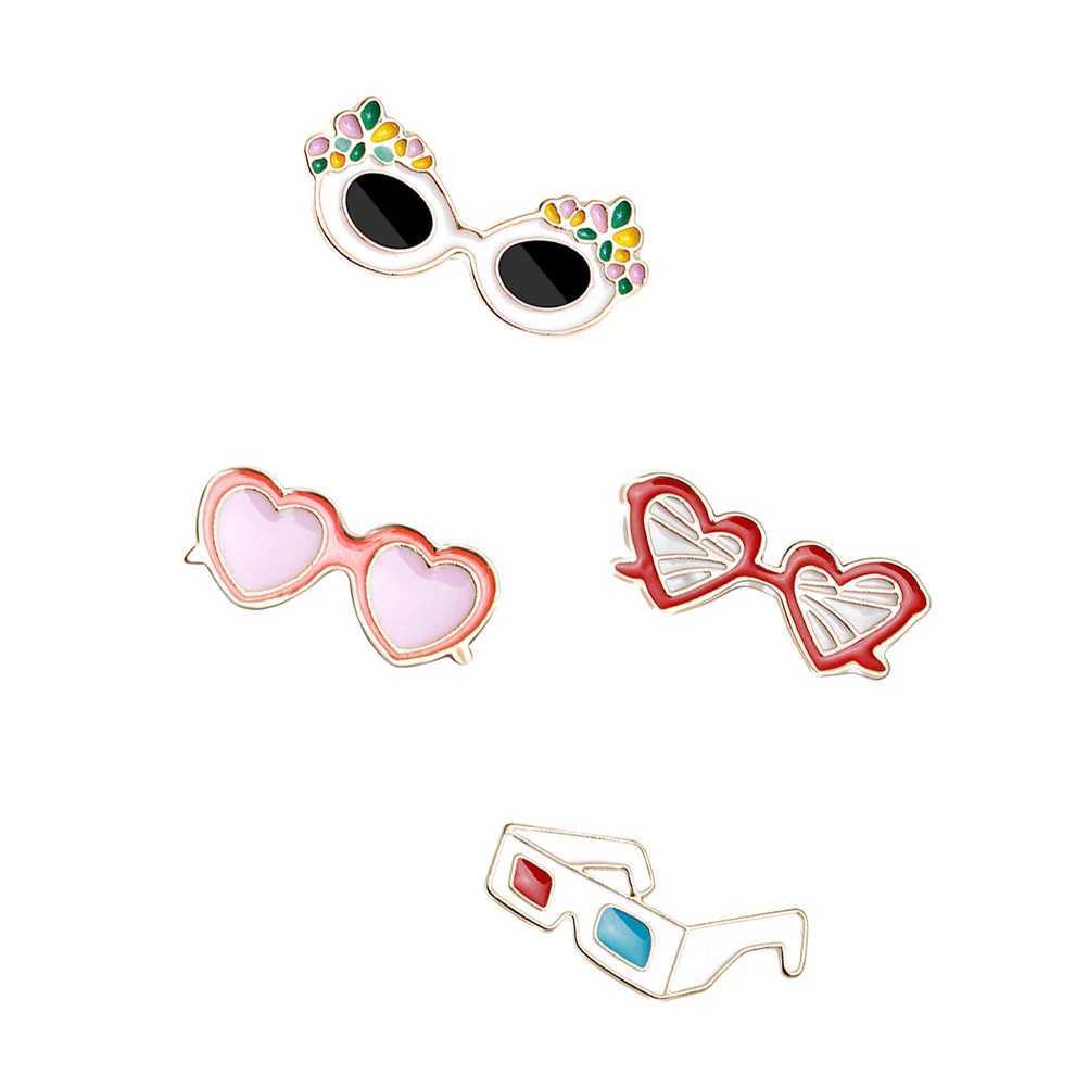 4 pieces of clothing props decorative brooches Hawaiian series brooches backpacks Hawaii W240815