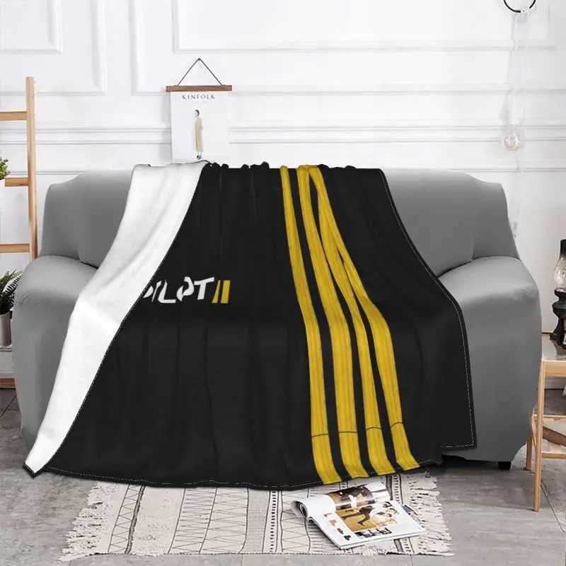Pilot Captain Stripes Blanket Soft Fleece Spring Flannel Aviation Airplane Aviator Throw Blankets for Sofa Home Bedroom Quilt Y240815