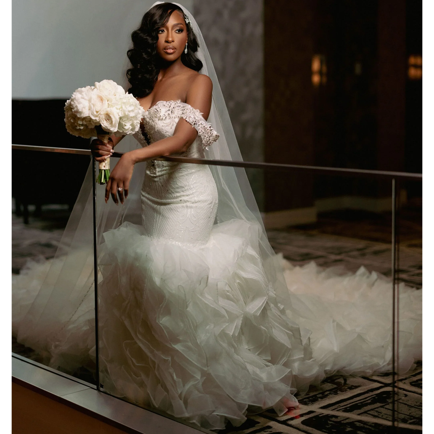 Luxury Appliques Mermaid Wedding Dress Tiered Ruffles Long Train Beaded Bridal Gowns Saudi Arabic Luxury Vestido de Novia