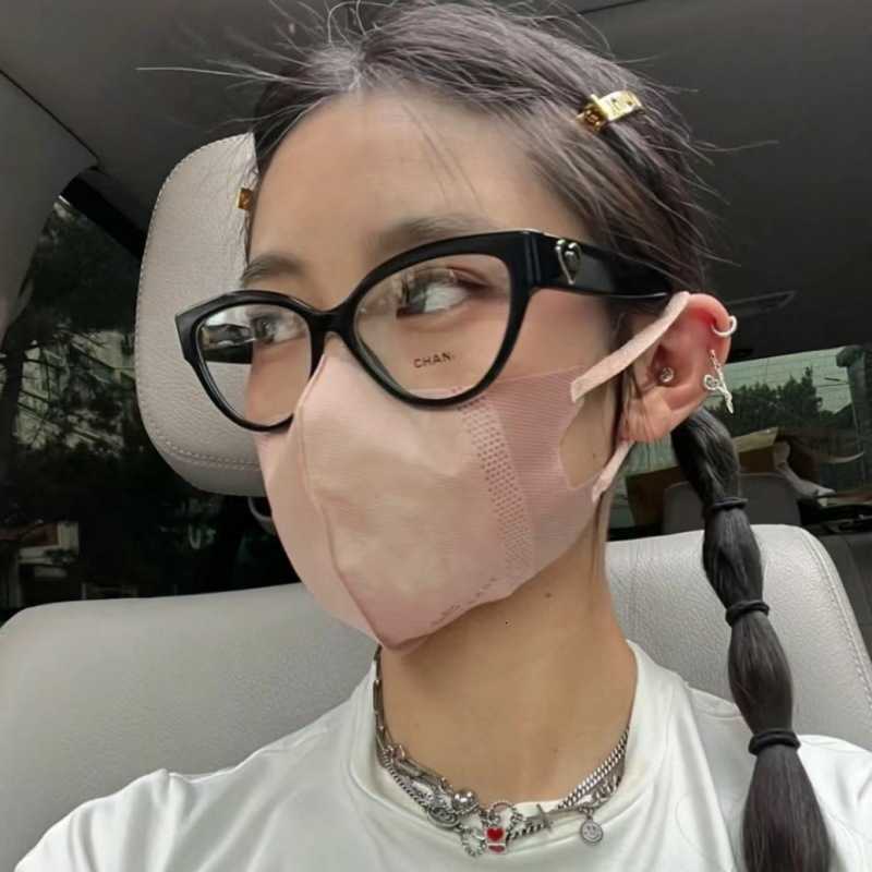 Designer CH fashion Top quality New 3436 High Edition Black Frame Cat Eye Love Flat Light Mirror with Myopia Plain Face Glasses to Show Small logo and box