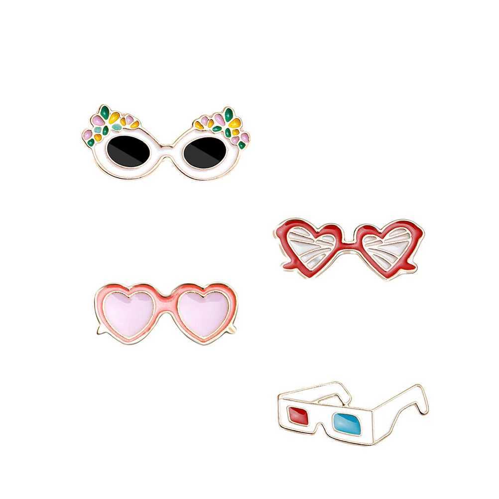 4 pieces of clothing props decorative brooches Hawaiian series brooches backpacks Hawaii W240815
