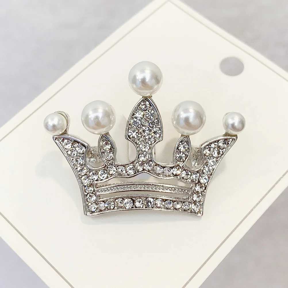 12 pieces of Crown Brooch womens lapel pins used for backpacks alloy fashionable womens brooch W240815