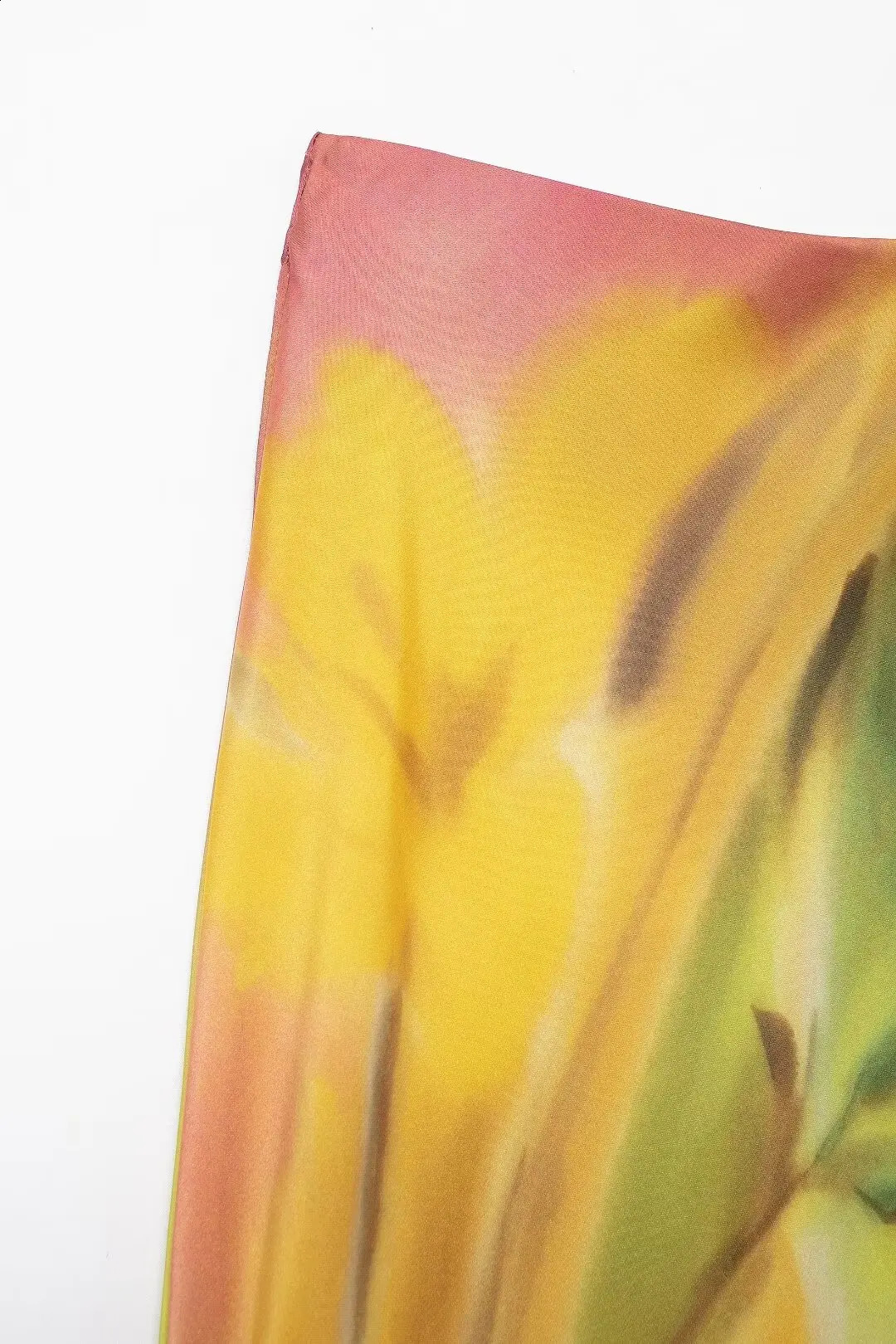 TRAFZA Fashion Women Skirt Suit Tie Dye Folds Metal Decorate Sleeveless Slim Top Elegant Chic Printed Midi Skirt Mujer 240815