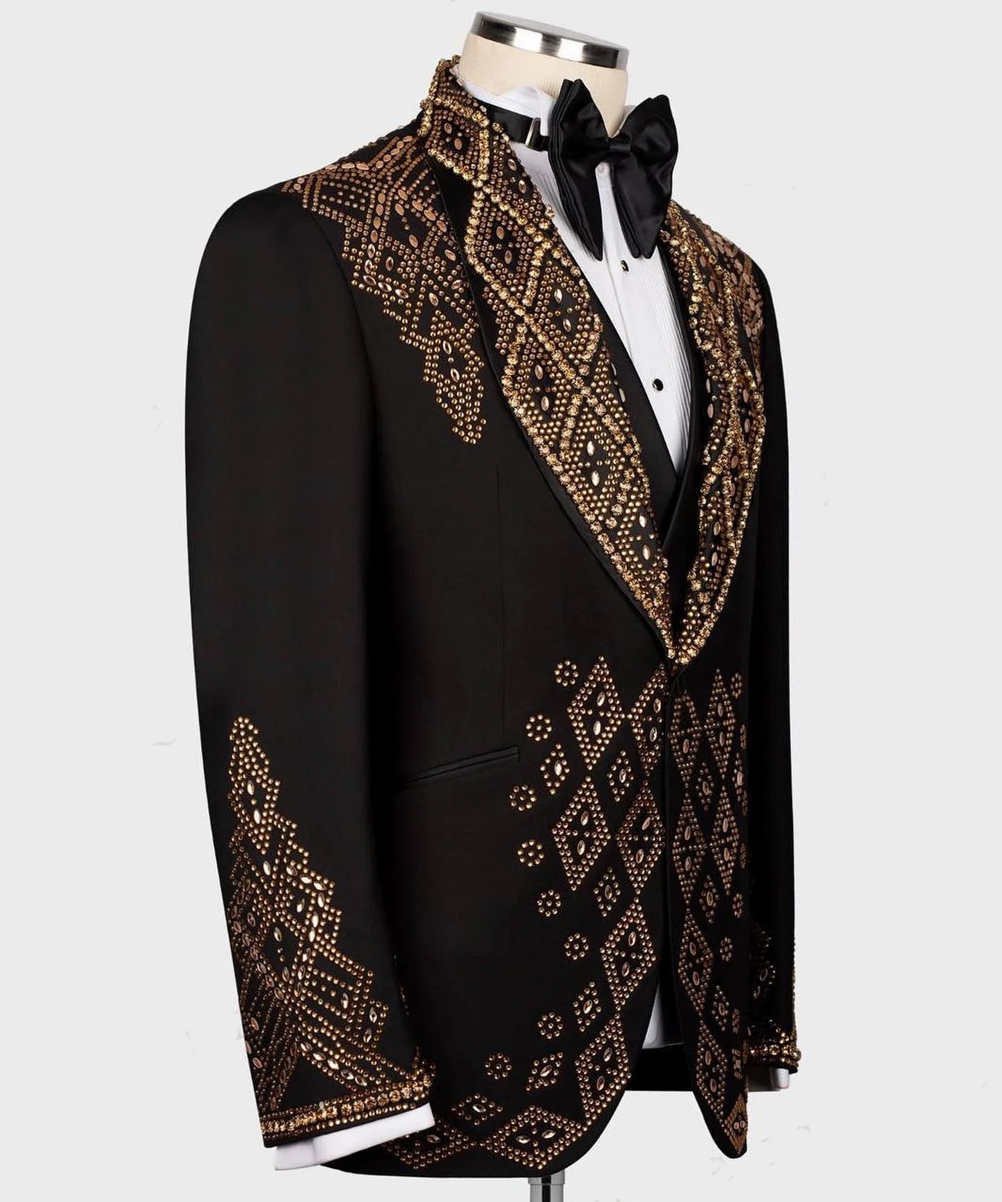 Men's Wedding Suit Modern Shawl Lapel Tailored Blazers 3 Pieces Set Rhinestone Beaded Groom Jacket For Man Custom Made Coat (Jacket+Pants+Vest)
