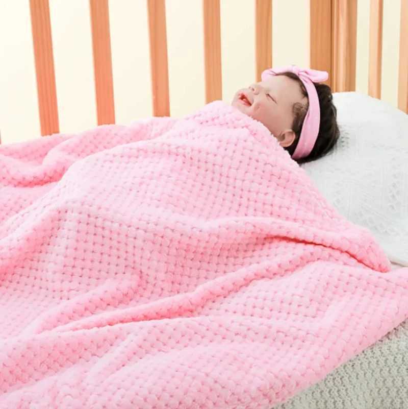 Thickened Solid Color Flannel Pineapple Plaid Baby Blanket Swaddle Blanket Children Sofa Blanket Throw Blanket Y240815