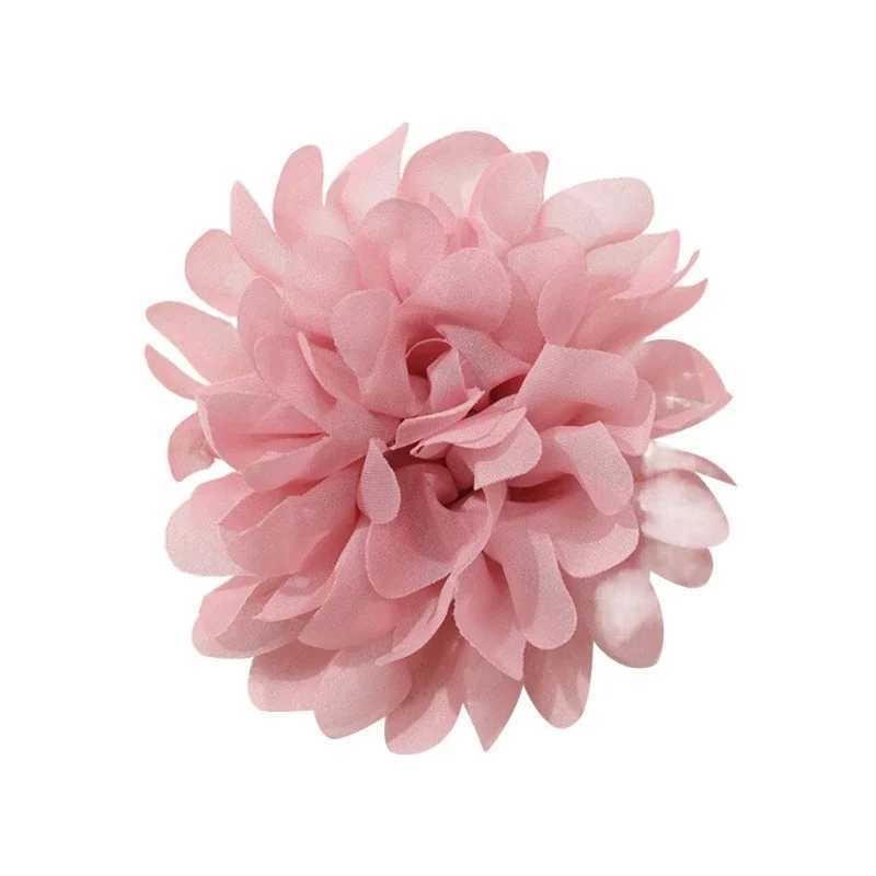 Portable camellia brooch flower lapel brooch womens retro fabric lapel brooch floral jewelry W240815