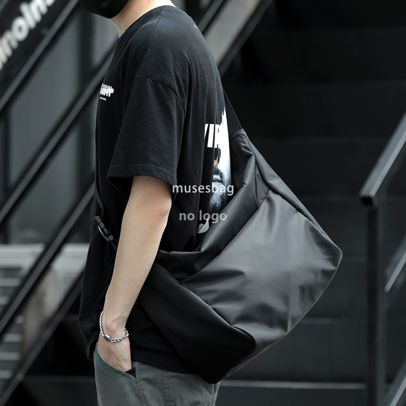 Japanese casual shoulder bag men's and women's backpack crossbody bag Lightweight travel messenger bag riding diagonal backpack trend men�