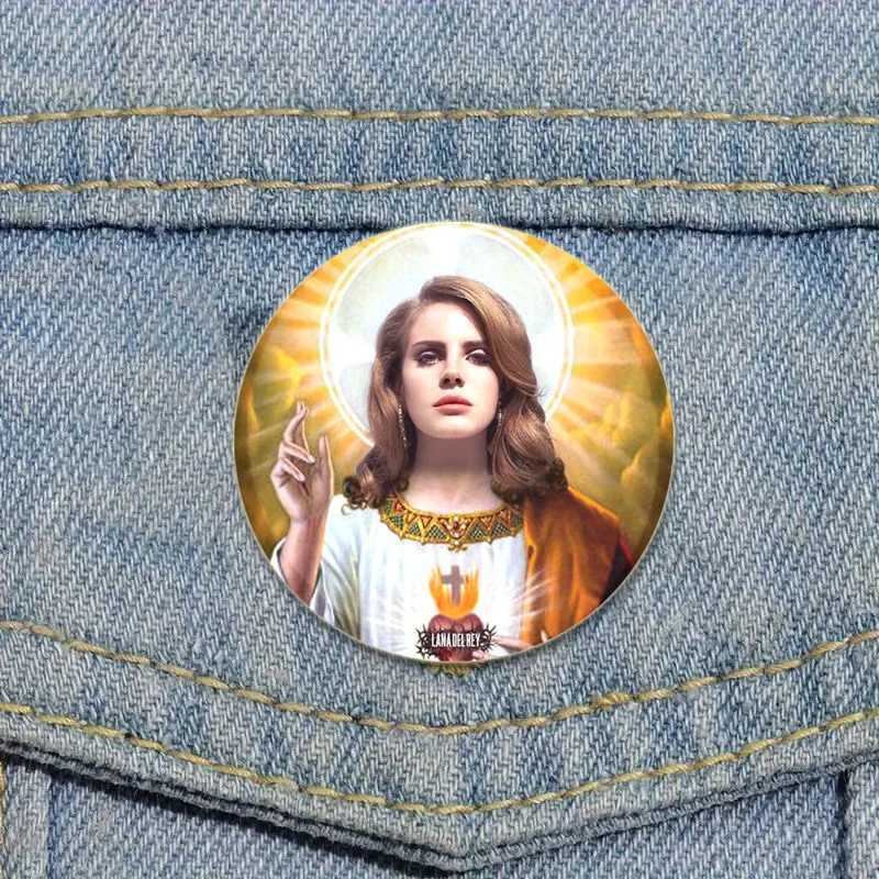 32/44/58mm Lana Del Ray brooch pop singer badge handmade tinplate brooch backpack clothing gift accessory brooch W240815