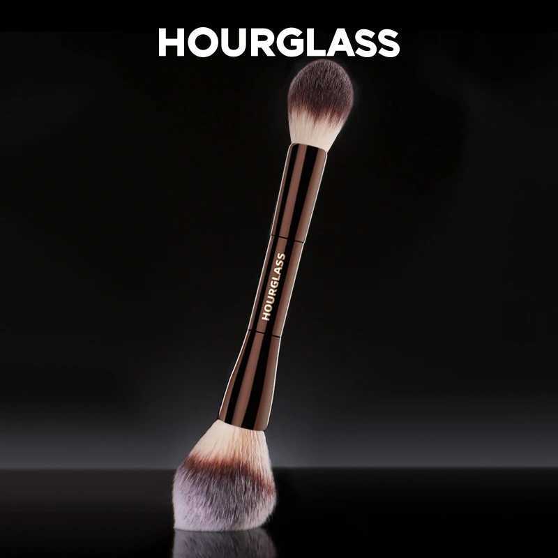 Hourglass Makeup Brush - No.18 Veil Powder Brush Soft Fiber Hair Double Headed Powder Fashion Design Single Face Brush W240814