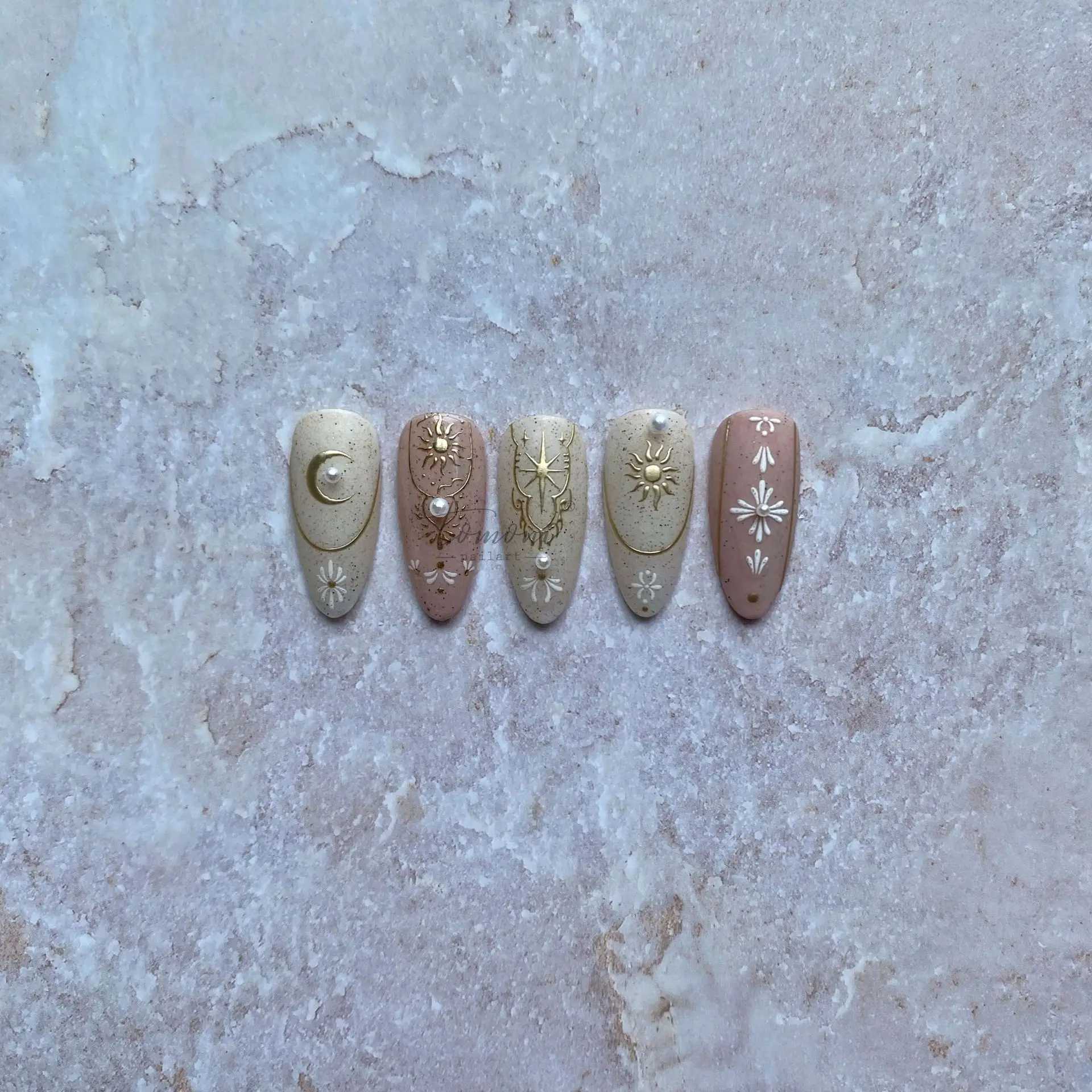 Bronzing Heart Stickers for Nails Sliver Gold Laser Sun Star Moon Adhesive Sliders DIY Art Accessories Stickers for NailsXJ240814