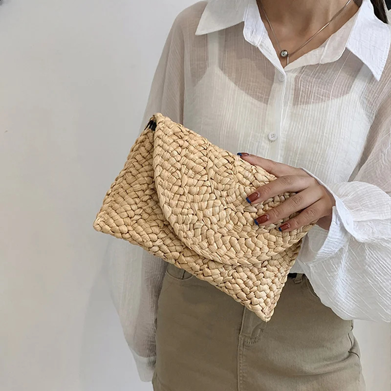 Fashionable Corn Husk Straw Bags Handwoven Women Clutch Envelope Handbag Long Purse For Female Summer Beach Bag bolsa 2024 240815Z
