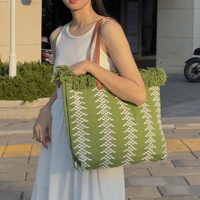 Fashion Tassel Tote Bag Woven Canvas Embroidered Handbag Womens Large Capacity Shoulder 240814