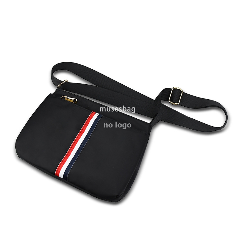 Stylish cross-body bag with contrasting colors Simple casual commuter shoulder bag Convenient European and American style storage bag Multi-layer bag