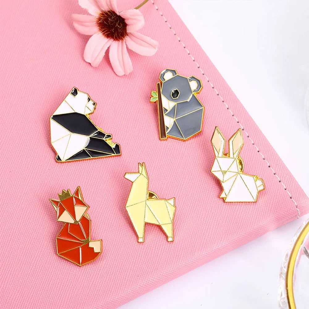 Cute animal chest womens fashionable enamel acrylic fox rabbit panda alpaca koala small badge cartoon pin brooch decoration W240815