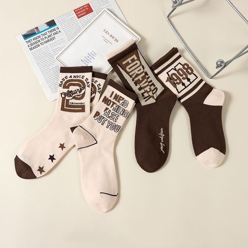 Socks men's long socks autumn and winter ins trendy versatile mid tube American retro sports student basketball long tube men's socks