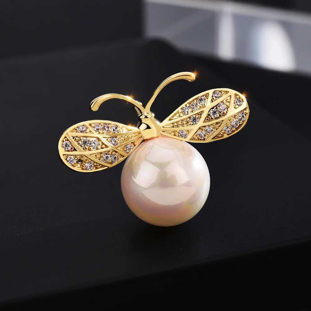 SUYU Zircon Scarf Button Chest Flower Fashionable Elegant and Simple Pin Jewelry Little Bee Brooch Button W240815