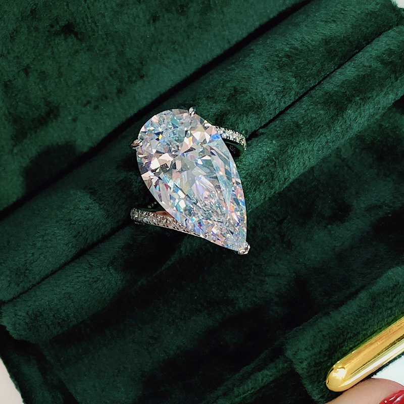 Exquisite Sterg Sier Ladies' Wedding Rings: Water Drop Lab Moissanite Dia Party Eternity Band