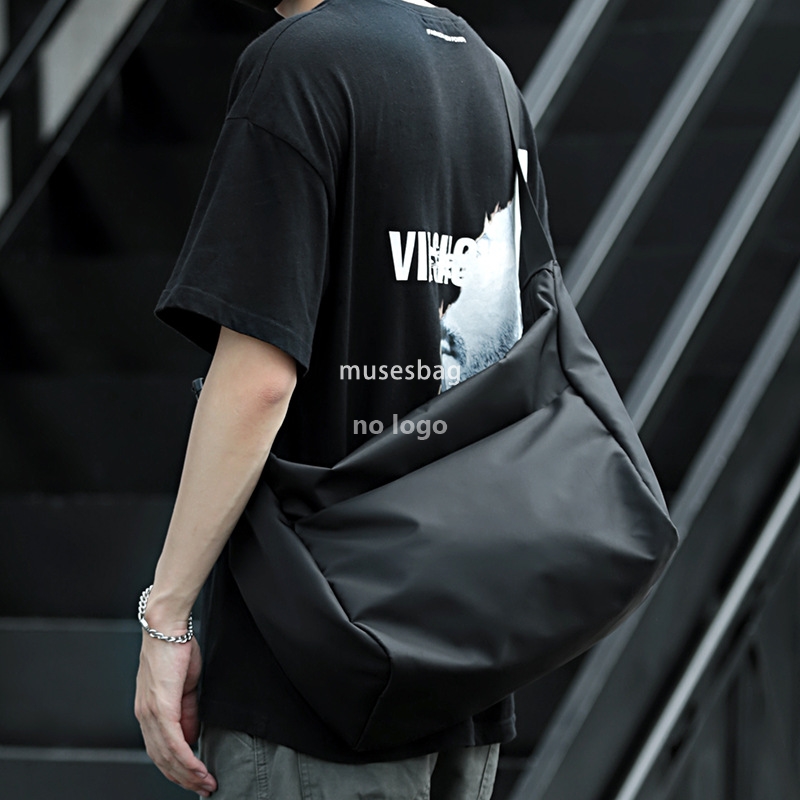 Japanese casual shoulder bag men's and women's backpack crossbody bag Lightweight travel messenger bag riding diagonal backpack trend men�