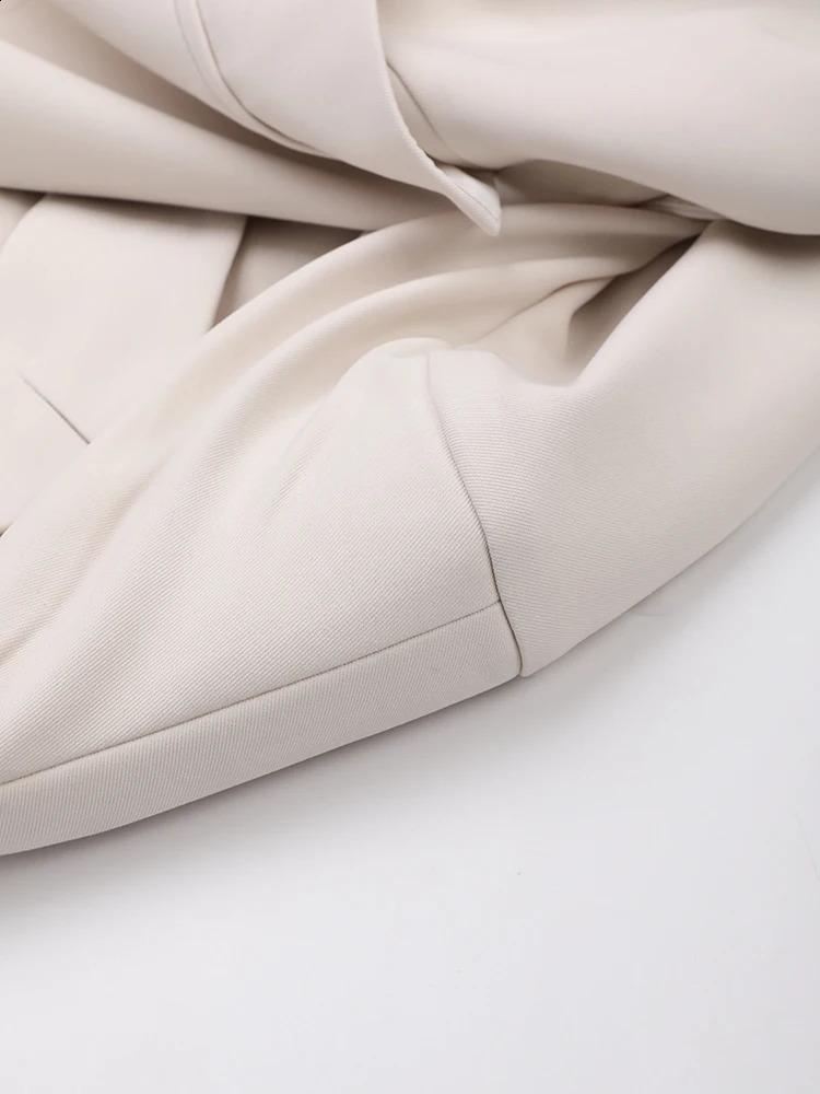 EAM beige doublelayer largesized trench womens lapel long sleeved loose fit suitable for windproof machine fashion springsummer 1DH0754 240814