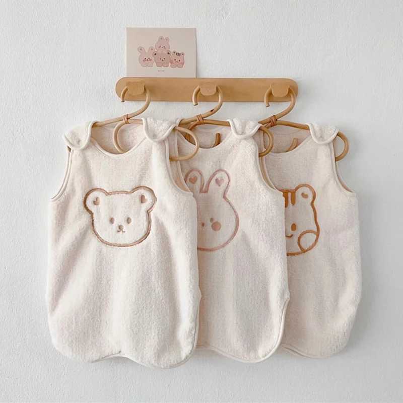 Warm Fleece Baby Sleeping Bag Newborn Blanket Sleepers Sleepsack Autumn Winter Anti-kick Quilt Infant Sleeveless Robe Sleepwear Y240814