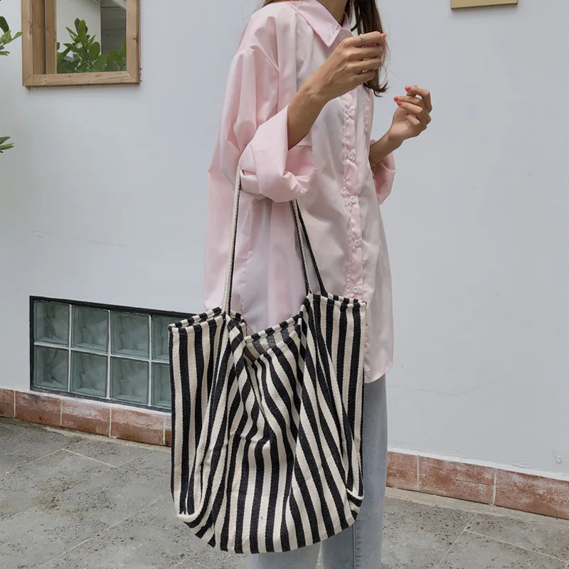 Summer Stripe Canvas Tote Bag Female Casual Large Capcity Handle Bag Simple Shoulder Bags Shopping Handbag Daily feminina 240819
