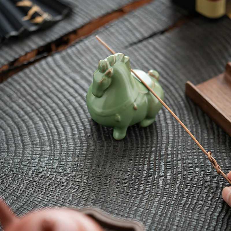 Ru Kiln Ceramic Green Horse Tea Pet Tea OrnamentsXJ240814