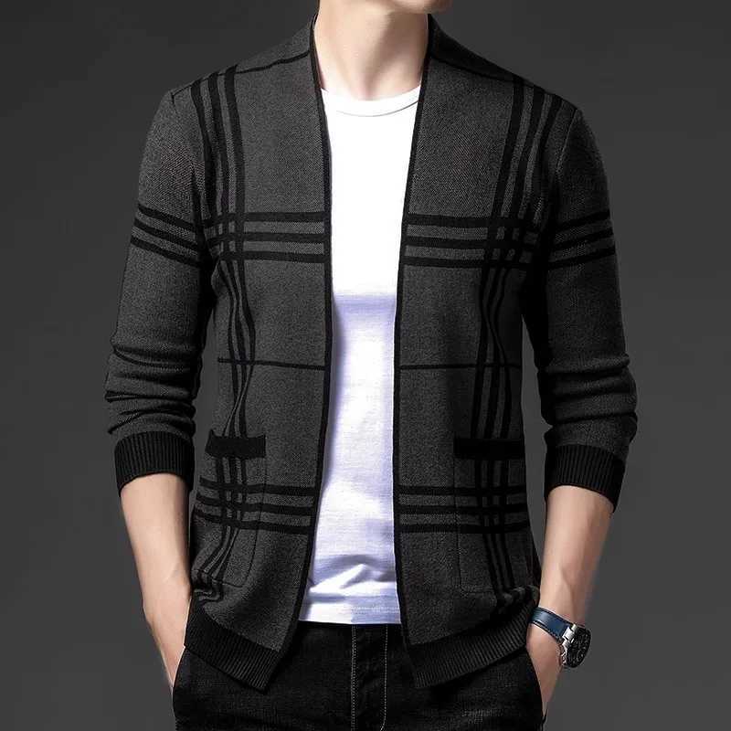 2024 Spring and Autumn New Fashion Checkered Knitted Mens Cardigan Stripe Casual Pocket Shawl Sweater Coat Jacket Luxury SweateXJ240814